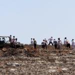 مستوطنون يقتحمون بيت إكسا شمال غرب القدس لمحاولة الاستيلاء على أراضٍ