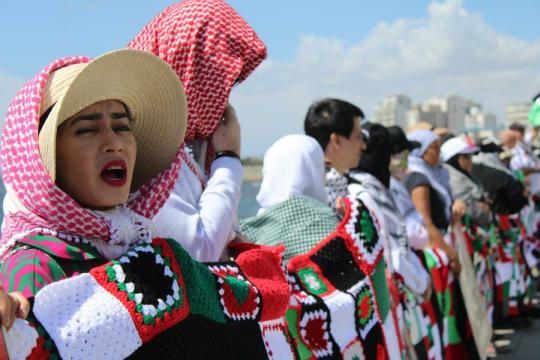 سلسلة بشرية في جنوب أفريقيا تضامناً مع الشعب الفلسطيني