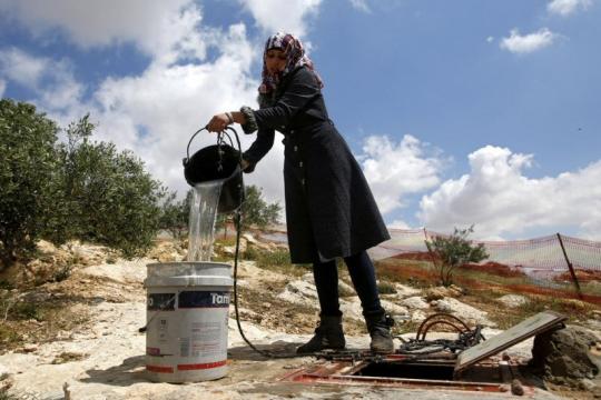 تقرير رسمي: أزمة المياه في فلسطين تتفاقم وتؤثر على أكثر من مليوني امرأة وفتاة