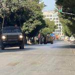 اقتحام واسع لنابلس وقراها: الاحتلال يعتقل ويقتحم منازل ومساجد