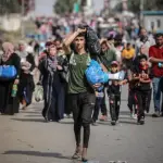 غزة تُحاصر بالمجازر.. والناجون يُدفعون قسرًا إلى الجنوب