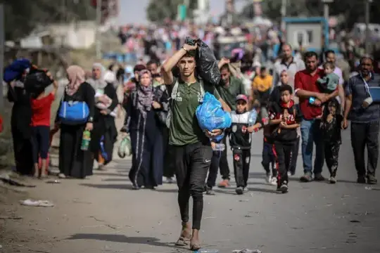 غزة تُحاصر بالمجازر.. والناجون يُدفعون قسرًا إلى الجنوب