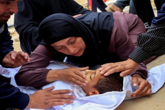 استشهاد طفل برصاص الاحتلال في جباليا النزلة شمال قطاع غزة