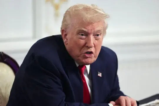 ترامب يؤكد مكالمته مع مادورو ويعلق على الغارات الأميركية ضد مهربي المخدرات