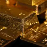 اندفاع المستثمرين نحو الذهب يرفع صندوق الذهب الياباني إلى مستوى قياسي رغم تراجع الأسعار