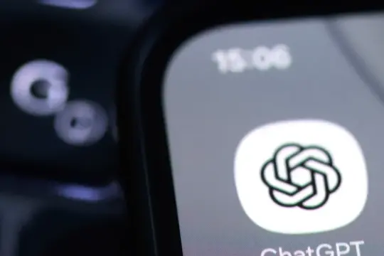 OpenAI توسع قدرات ChatGPT الصوتية لتنفيذ المهام عبر التطبيقات