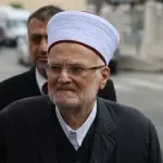 محاكمة الشيخ عكرمة صبري بتهمة "التحريض" تثير غضبًا واسعًا في القدس