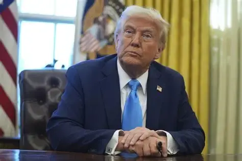 ترامب: وقف إطلاق النار في غزة "ليس في خطر" رغم الغارات الإسرائيلية