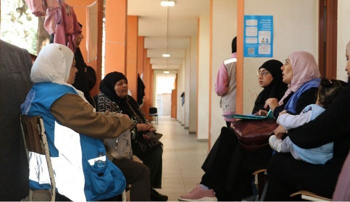 الوكالة تحذر من أوضاع إنسانية “هشة وغير قابلة للتنبؤ” وتواصل خدمات الإيواء والصحة والتعليم للاجئين الفلسطينيين