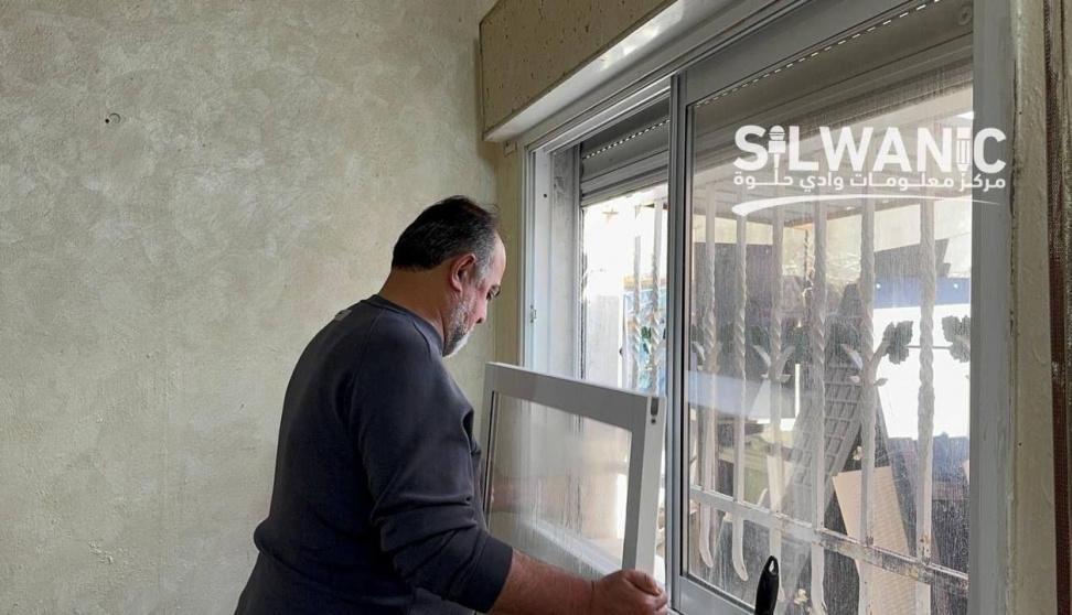 إخلاء منزل في حي البستان تحت ضغط الغرامات واقتحام أراضٍ بالأبقار في حي الدوير