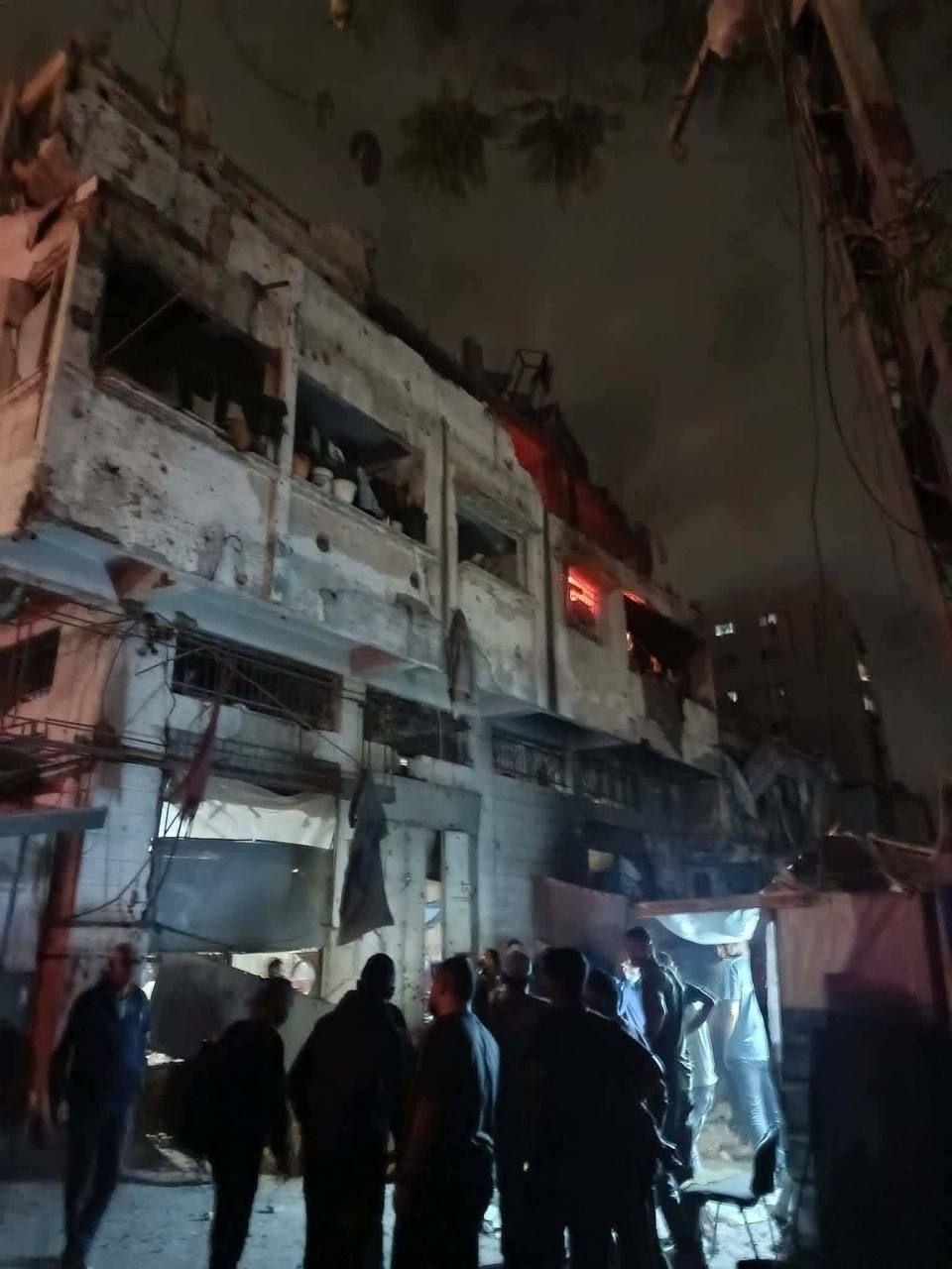 الهلال الأحمر: انتشال ضحايا بينهم أطفال ونساء وسط شارع عمر المختار قرب منتزه البلدية وارتفاع حصيلة الخروقات منذ وقف إطلاق النار