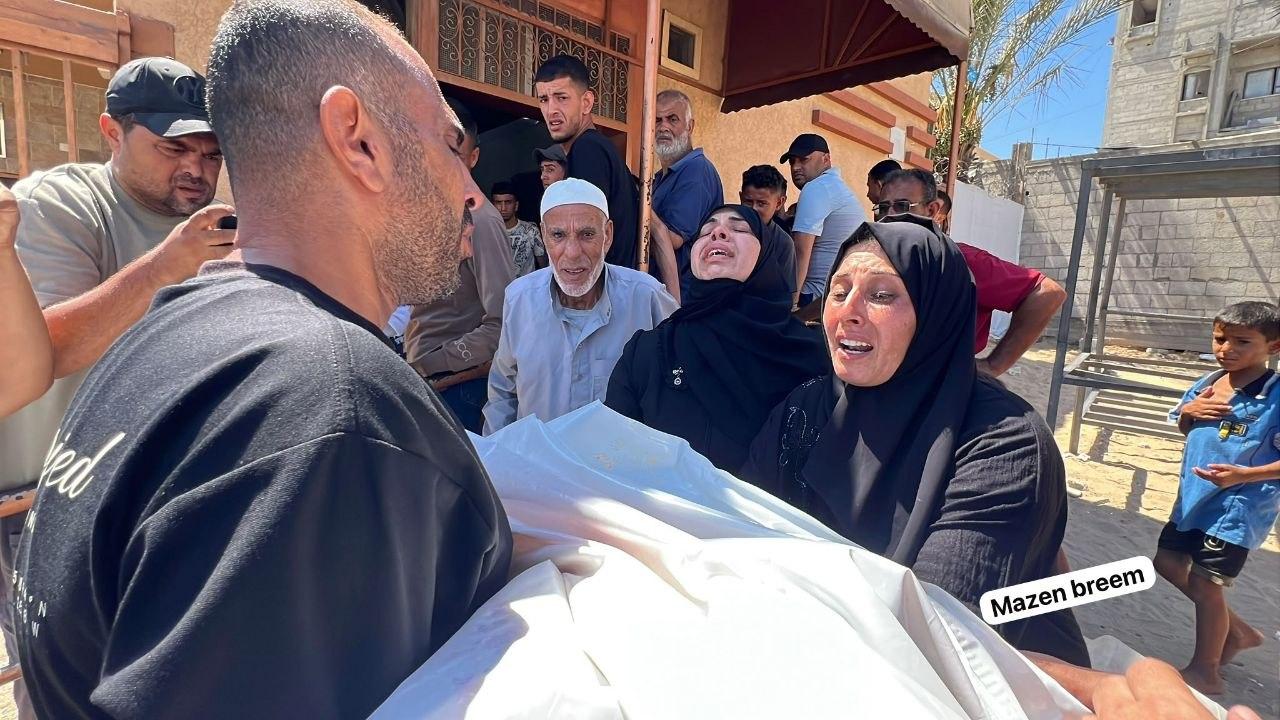 استشهاد طفل وإصابة عدد من المواطنين في اطلاق نار لقوات الاحتلال جنوب القطاع