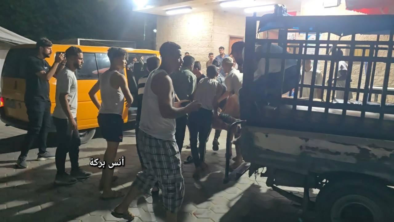 الاحتلال يواصل القصف وإطلاق النار في دير البلح وخانيونس والمصدر وسط تصاعد الخروقات