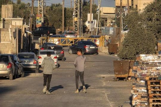 الاحتلال يغلق مداخل سلفيت وحارس ويقتحم منازل في المدينة وبلدة بروقين