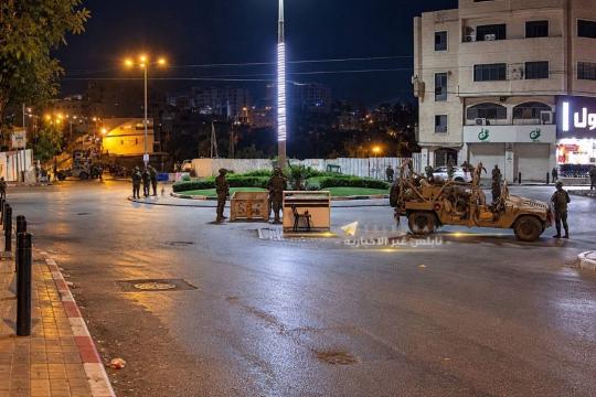 جيش الاحتلال يبدأ عملية عسكرية لعدة أيام في الخليل ويُخلي فلسطينيين من منازلهم