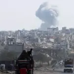 استشهاد سيدة فلسطينية وإصابة نازحين في خروقات جديدة لوقف إطلاق النار شمالي ووسط غزة