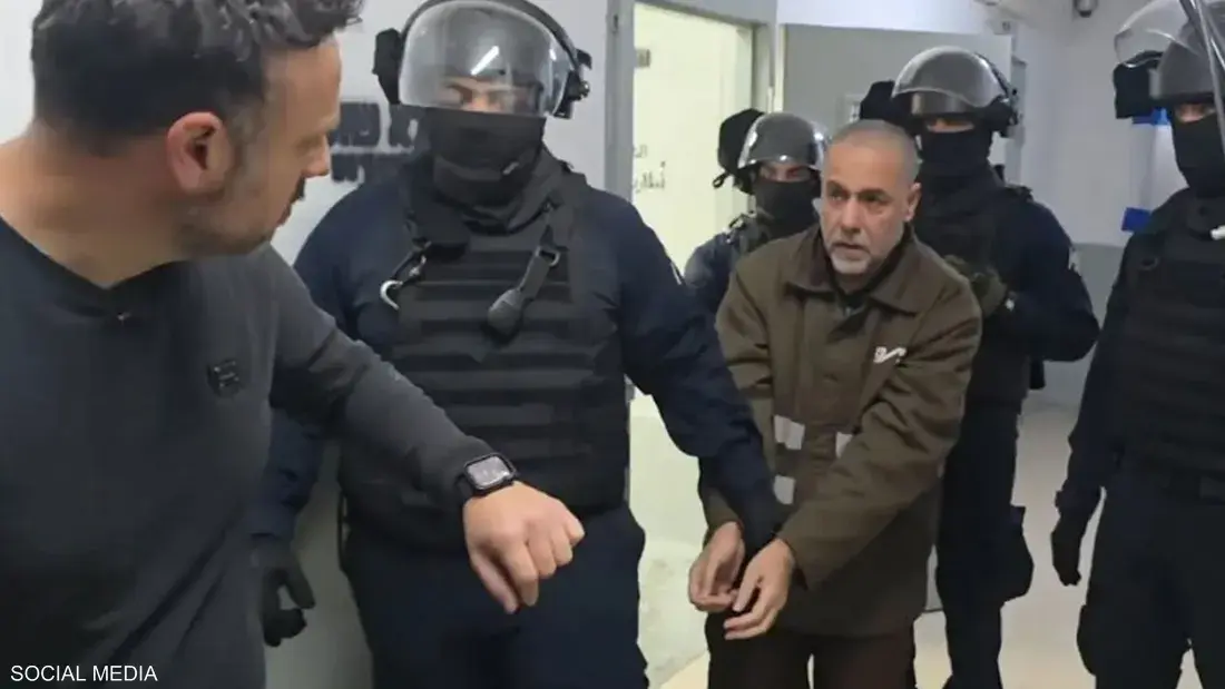 إسرائيل تجري تعديلات أخيرة على قوائم الأسرى قبل ساعات من بدء صفقة التبادل مع حماس
