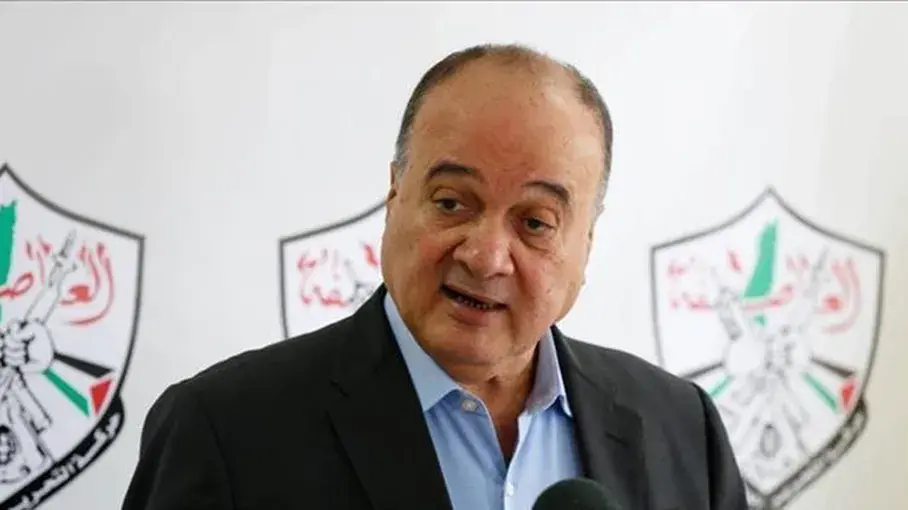 حركة فتح تقرر عودة ناصر القدوة وتبحث خطة ترامب لإنهاء حرب غزة