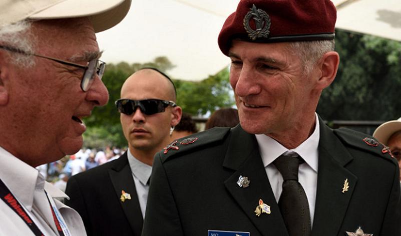 كاتس يوجه الجيش بعدم استدعاء غولان للاحتياط ومنعه من ارتداء الزي العسكري