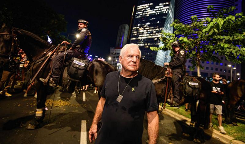 جنرال بالاحتياط ونائب سابق لرئيس الموساد: "ما نقوم به في غزة إبادة جماعية"