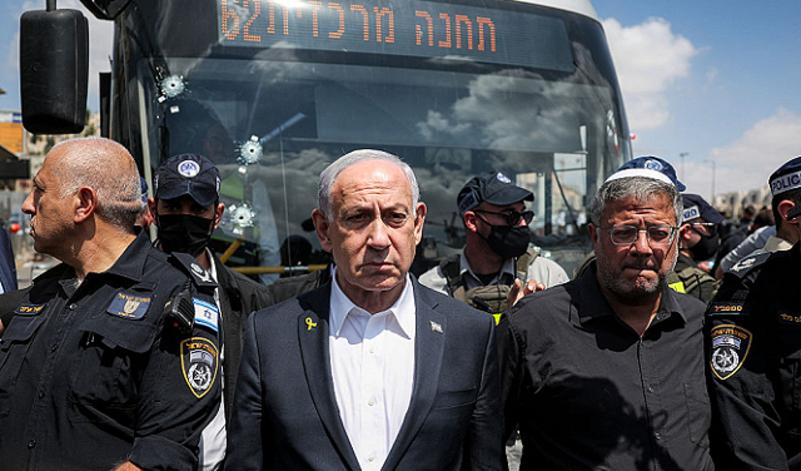 نتنياهو يستغل عملية القدس لمهاجمة قرار المحكمة العليا منع تجويع الأسرى