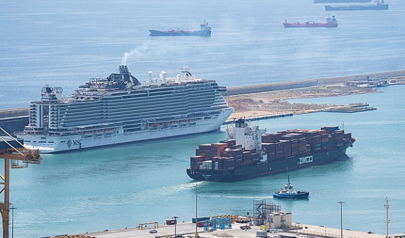 مخاوف إسرائيلية من شمل البضائع العادية بحظر عبور سفن تنقل أسلحة