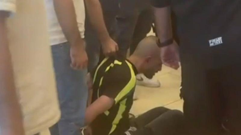 مصابان بعملية طعن بفندق في منطقة القدس واعتقال فلسطيني من شعفاط