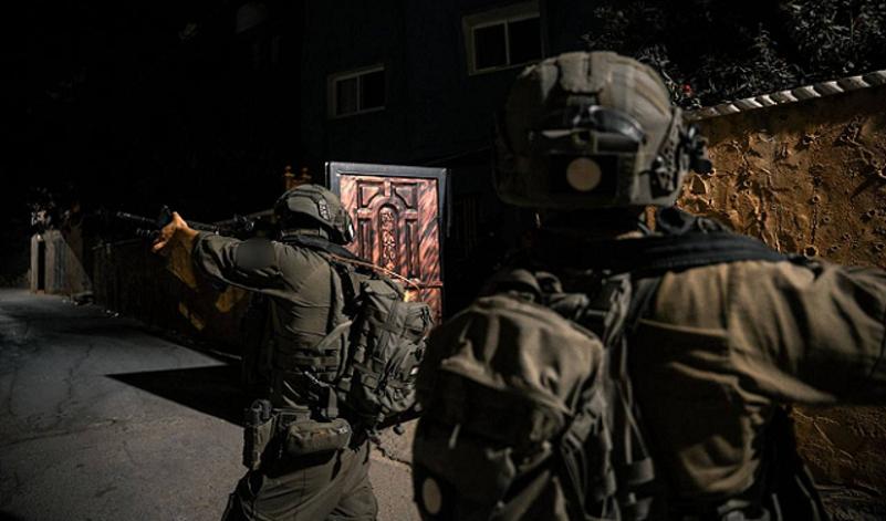 الاحتلال يزعم تفكيك خلية أنتجت قذائف صاروخية قرب رام الله