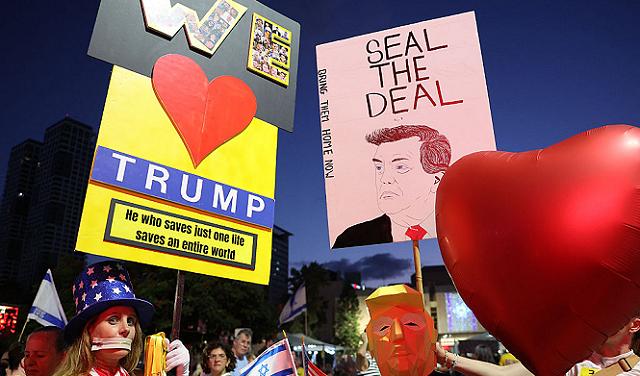 الرئيس الأميركي يشكر عائلات الأسرى الإسرائيليين لترشيحه لجائزة نوبل للسلام