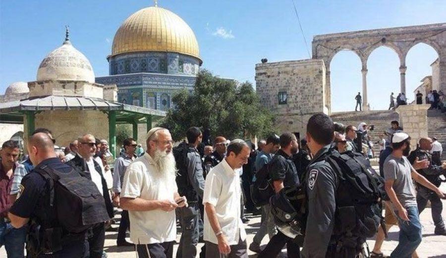 القدس: مستوطنون يقتحمون المسجد الأقصى واعتقالات في حي سلوان