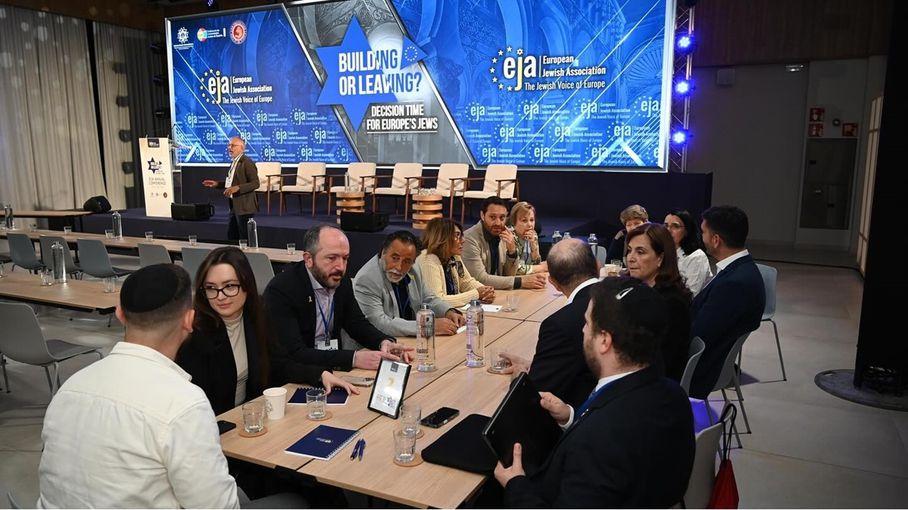 قادة يهود في أوروبا يتحدثون عن أزمة كبيرة يواجهونها جراء ما يجري في غزة