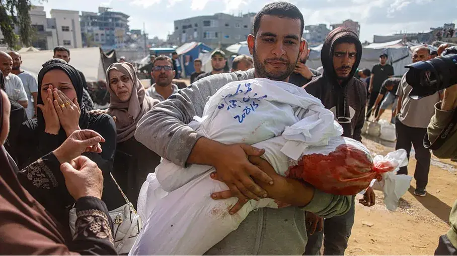 11 شهيدا جراء استهداف الاحتلال منتظري المساعدات جنوب مدينة غزة