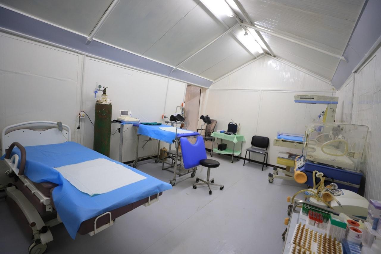 الهلال الأحمر ينشئ وحدة عناية مكثفة في مواصي خان يونس