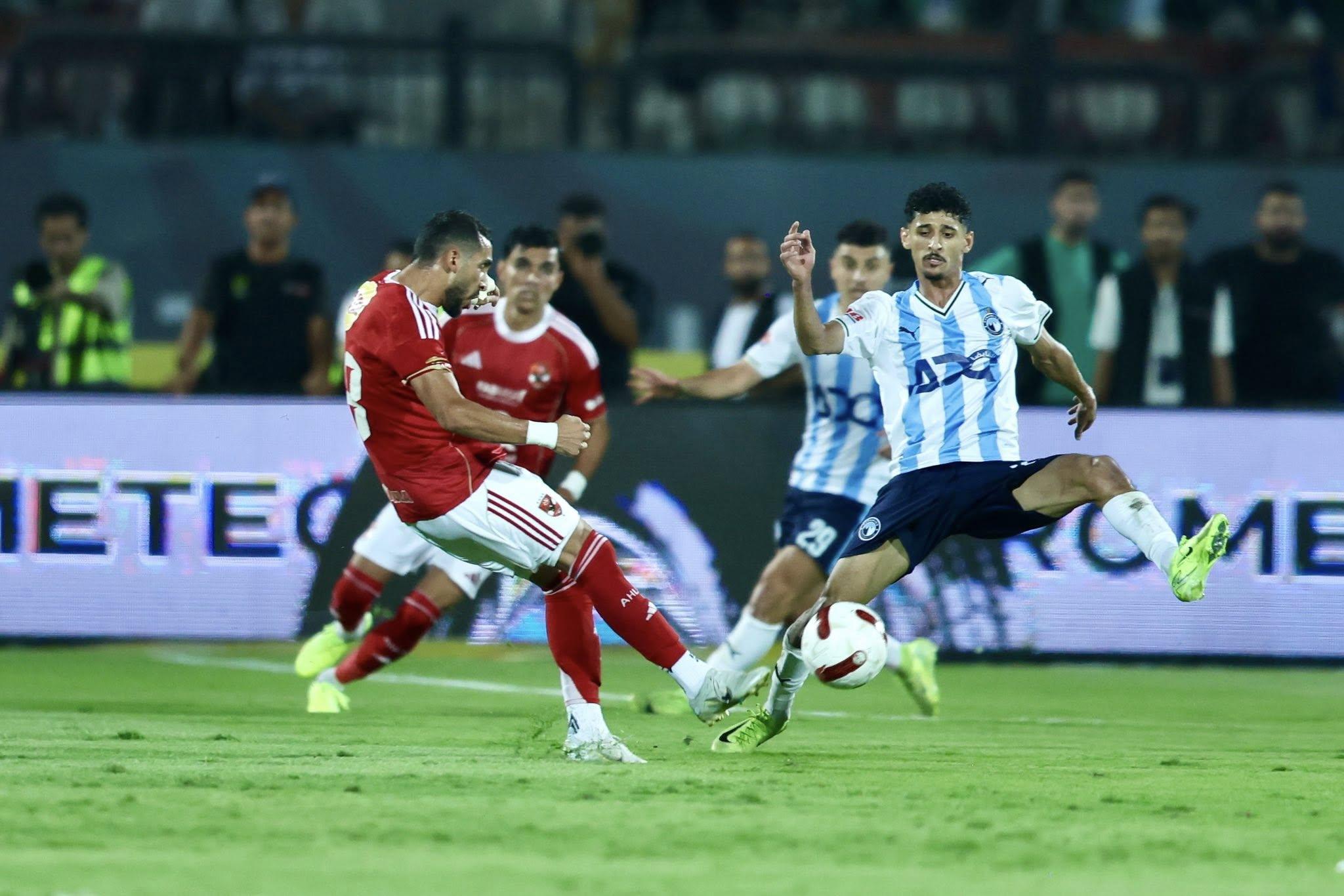 الدوري المصري: بيراميدز يعمق جراح الأهلي بثنائية