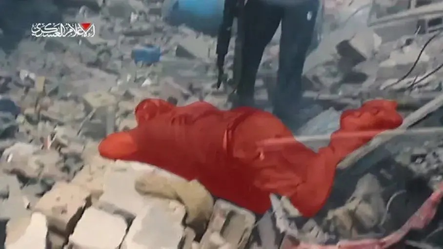 القسام تنشر مشاهد لمحاولة أسر جندي إسرائيلي كان يهدم منازل بغزة