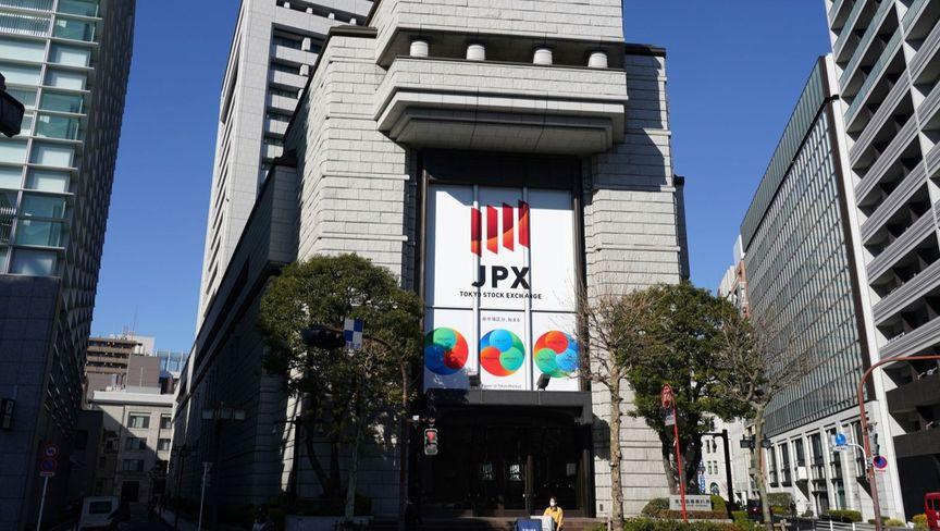 الأسهم الآسيوية ترتفع مع تركيز المستثمرين على البيانات المحلية