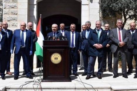 اشتية يعلن عن سلسلة من التسهيلات والإجراءات الجديدة في محافظات الضفة