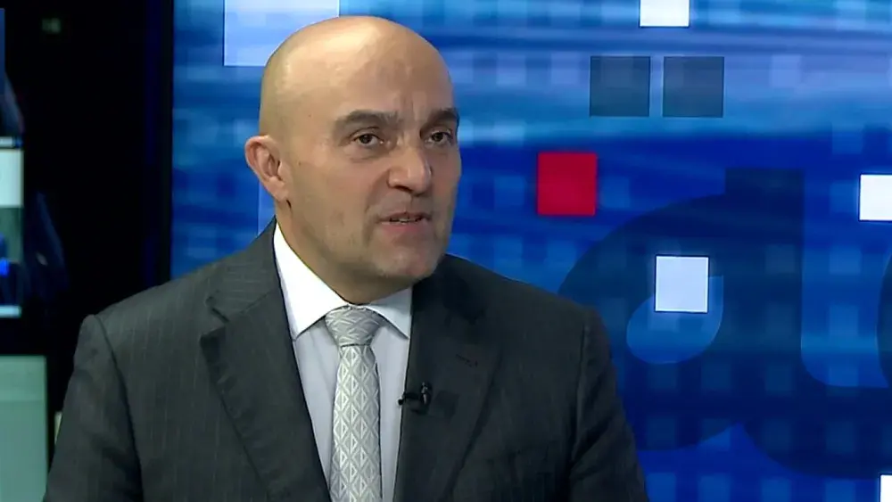 سفير فرنسا لدى إسرائيل: احتلال غزة يعني حربا لا نهاية لها