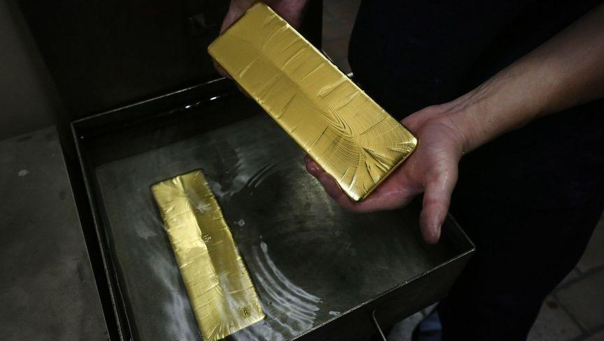 الذهب يرتفع مع تصاعد التوترات بعد ضربات إسرائيلية على إيران