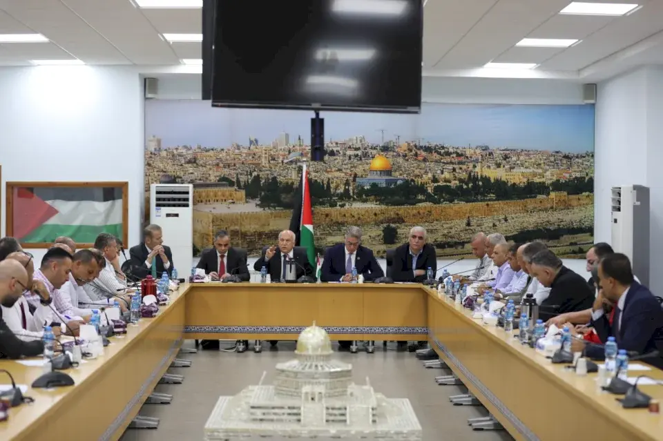 الاقتصاد والمالية وسلطة النقد تستعرض إجراءات التخفيف من الأزمة الاقتصادية