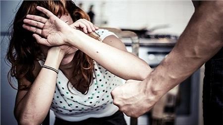 21 % من النساء في المغرب تُقر بحق الشريك ضرب زوجته