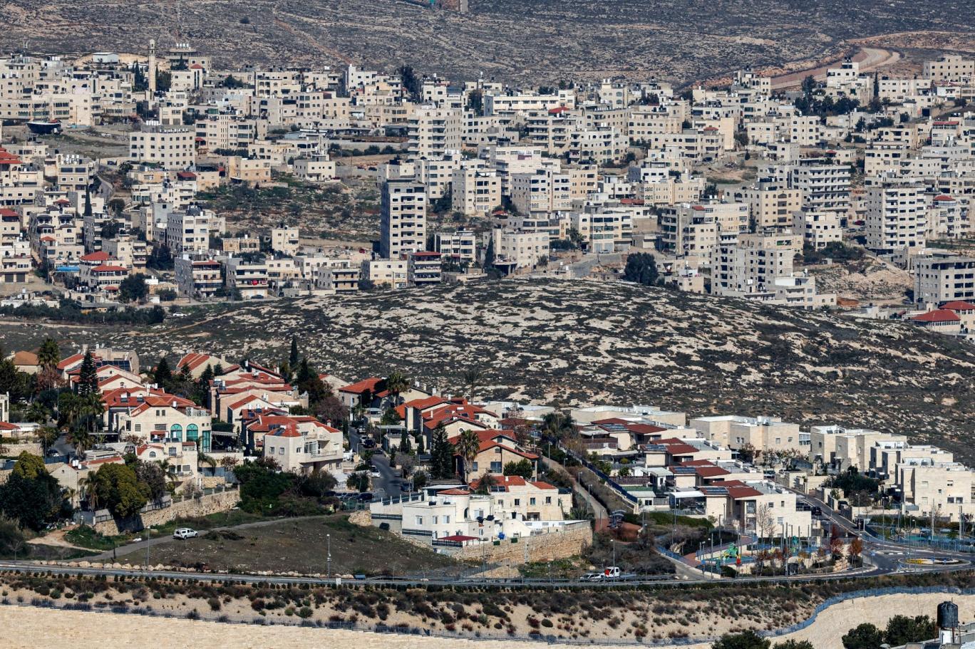 سويسرا تدين قرار استيطاني جديد في الضفة الغربية