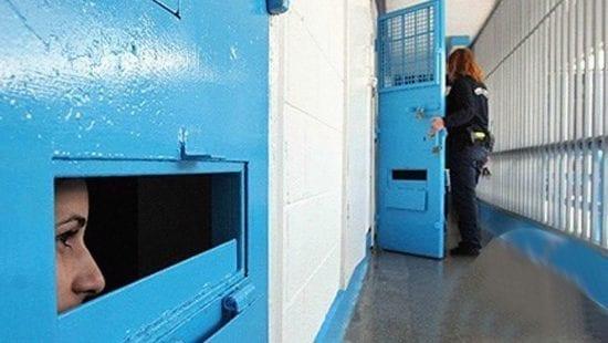 الحركة الأسيرة تدعو لاعتبار يوم المرأة العالمي يوماً لنصرة الأسيرات