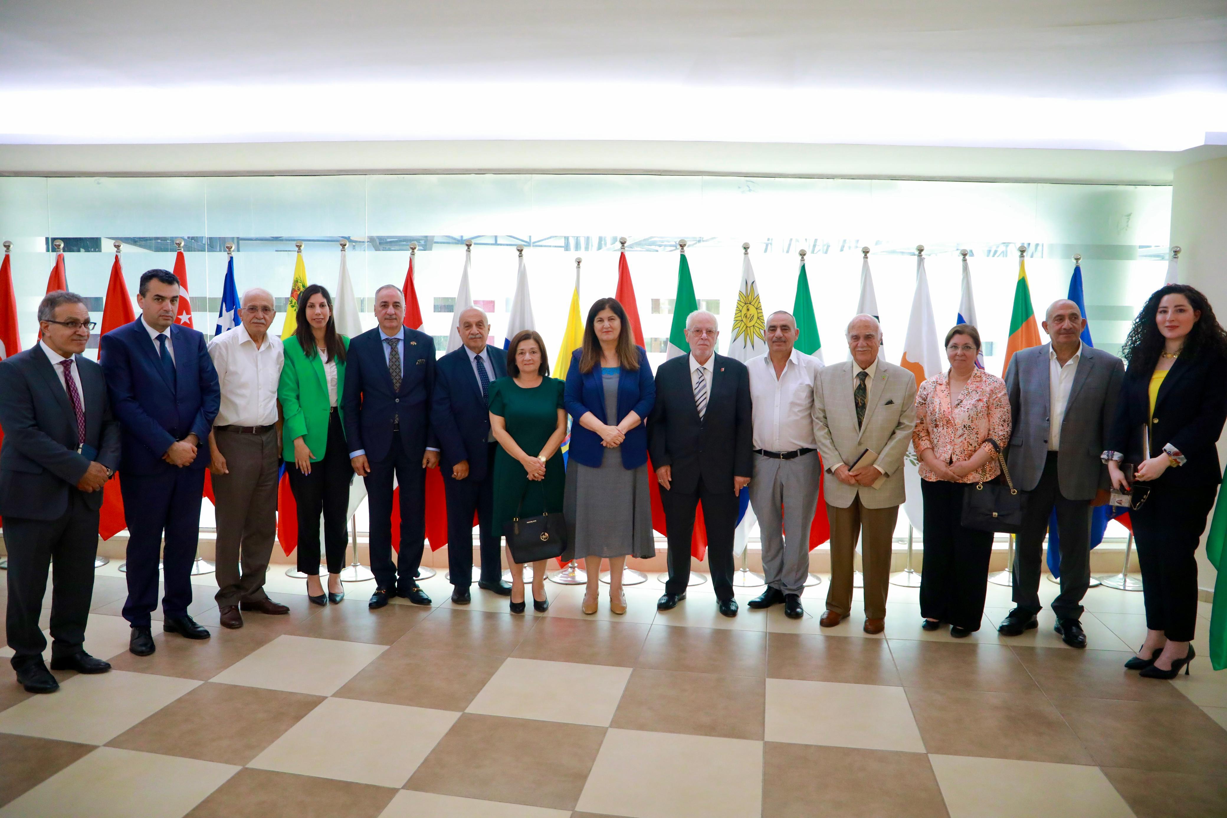 وزيرة الخارجية تلتقي القناصل الفخريين وتدعوهم إلى تكثيف تحركاتهم لدعم فلسطين دوليا