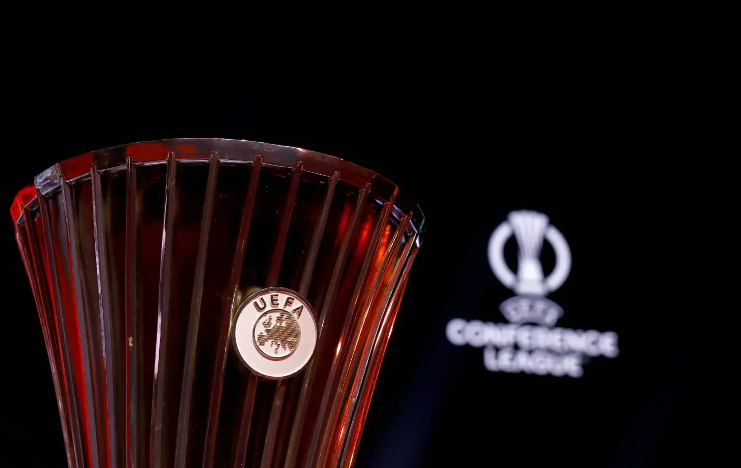 دوري المؤتمر الأوروبي: ماينز يواجه فيورنتينا وكريستال يواجه ستراسبورغ