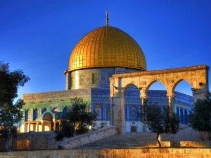 إغلاق المصليات المسقوفة بالمسجد الأقصى والصلوات ستقام في الساحات