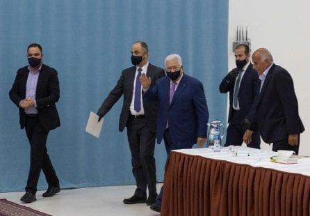صحيفة "جيروزاليم بوست": خيبة أمل فلسطينية إزاء ترشح أبو مازن للرئاسة مجدداً