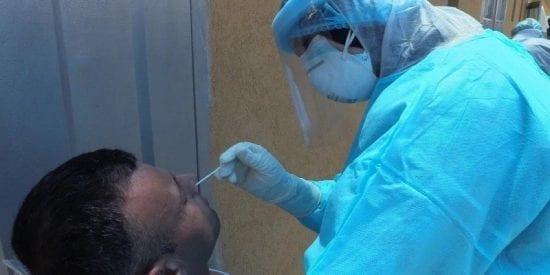 الصحة بغزة: نهيب بالمواطنين البقاء بمنازلهم وعمليات المسح لكافة المخالطين مستمرة