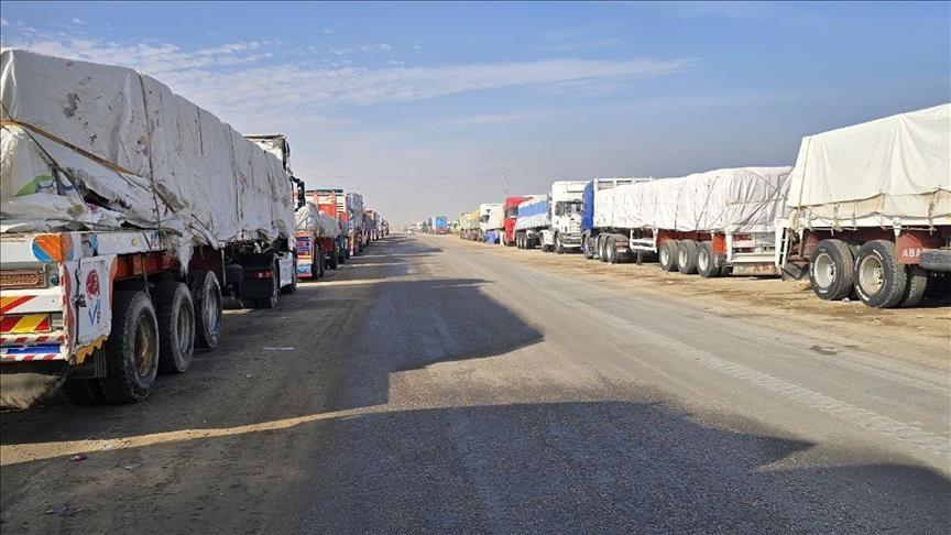 إعلام عبري: شركة أمريكية ستوزع مساعدات غزة عبر موظفين مسلحين