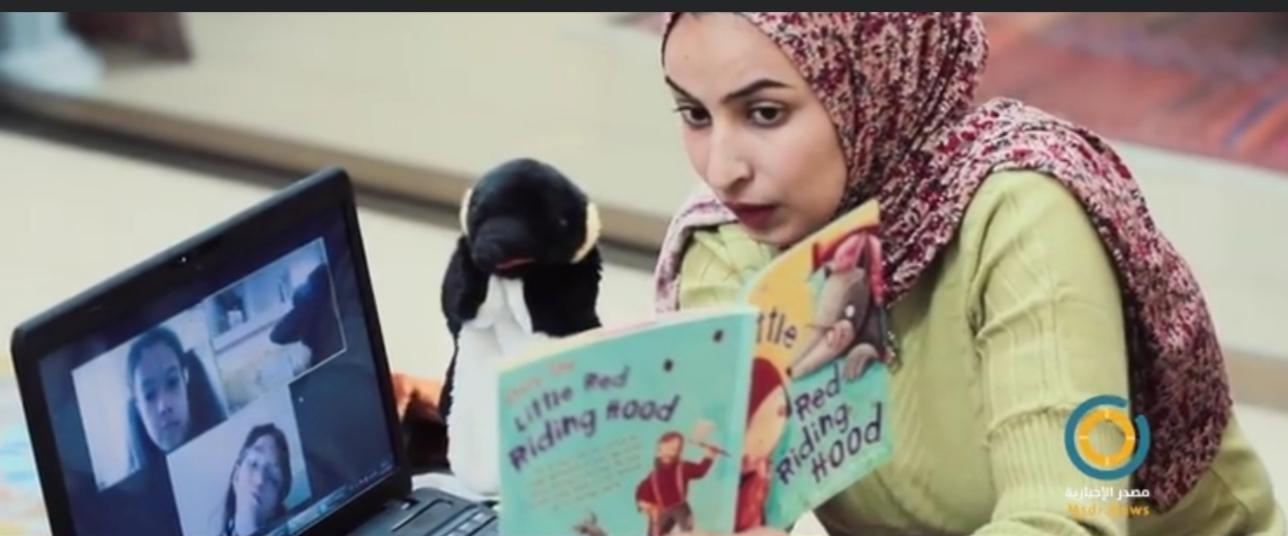 فيديو.. ألعاب العرائس تقدم دروسًا تعليمية " أون لاين" ابتكرتها المعلمة بانياس